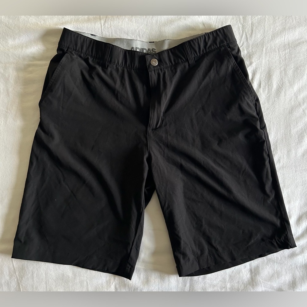 Men’s Black Adidas Golf Performance 9.5” Shorts Size 32